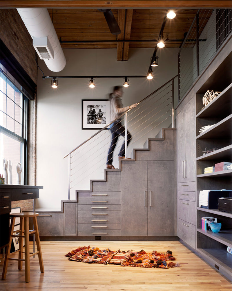 aproveite-o-cantinho-debaixo-da-escada_20.07-2