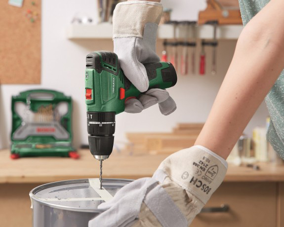 estante-com-baldes_28.09-2