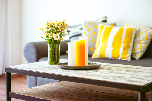 Além de iluminarem um ambiente escuro, as velas também podem ser utilizadas para decorar!